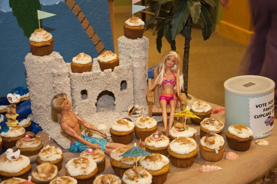 McKinley Health Center Cupcake Battles Beach Display